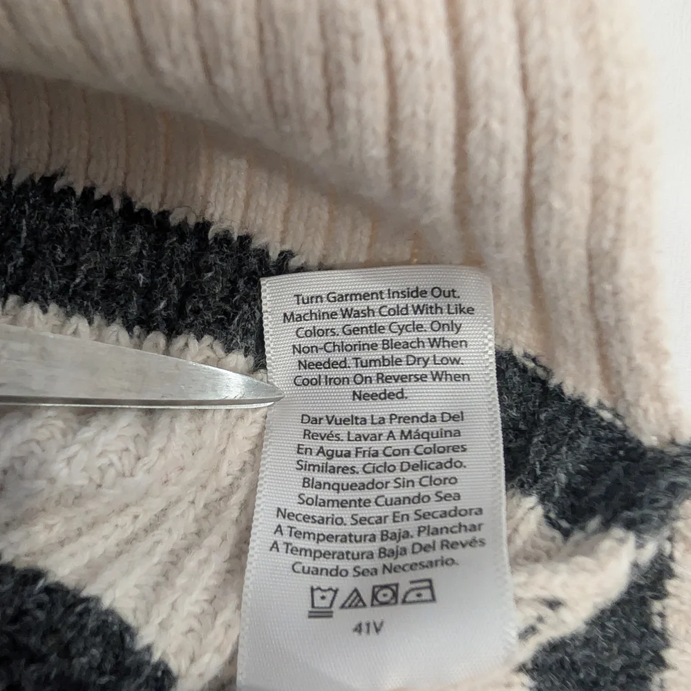 Free Assembly Unisex Half Zip Sweater Size Small Chunky Knit Black Stripes - Picture 5 of 12